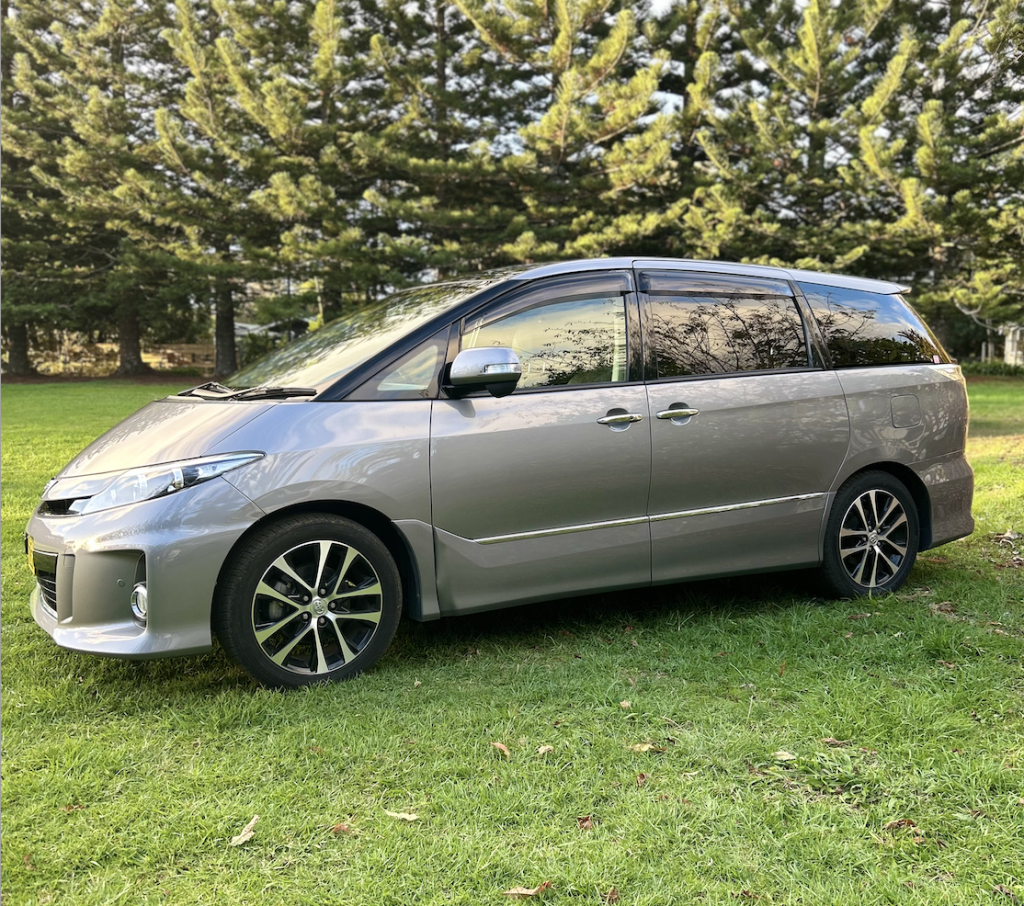 van-Car-Hire-Norfolk Island